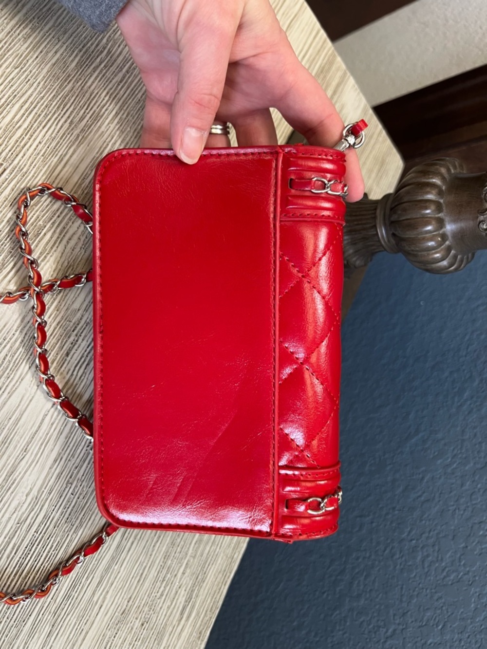 Badgley Mischka Red Quilted Chain Crossbody Bag EUC - Picture 6 of 13
